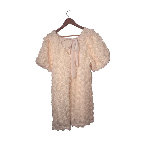 Le February Women’s Large Ivory 3D Rosette Mini Dress Puff Sleeve Bow Back NWT - Picture 8 of 12
